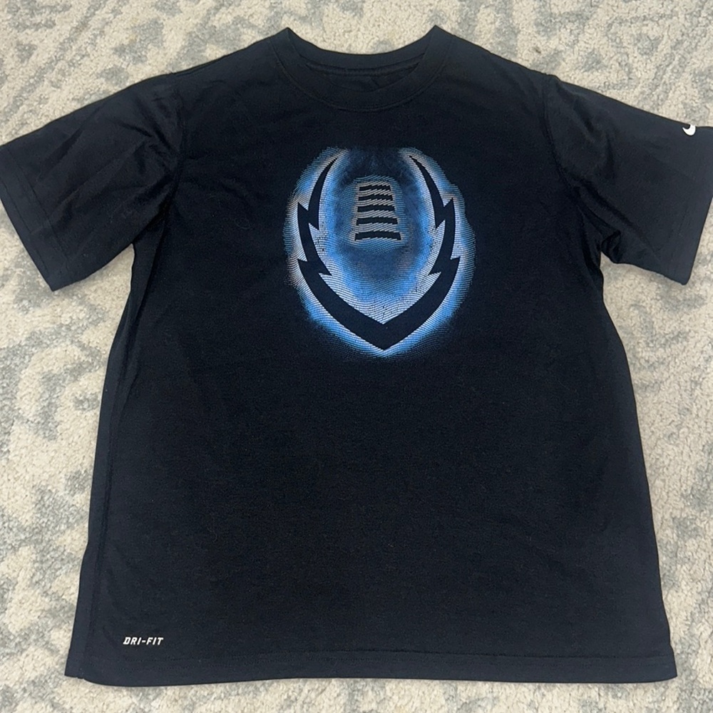 Boys Nike dri-fit FOOTBALL graphic t-shirt. Excellent condition!